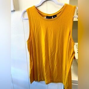 Adrienne Vittadini extra large mustard crewneck sleeveless top women’s $40